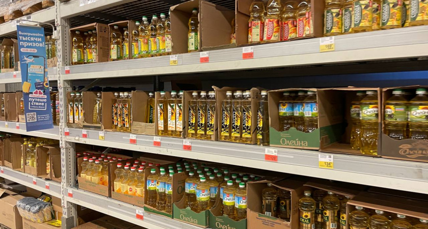 Беру по 5 бутылок для идеальных блинов: Роскачество назвало самые безопасные марки подсолнечного масла