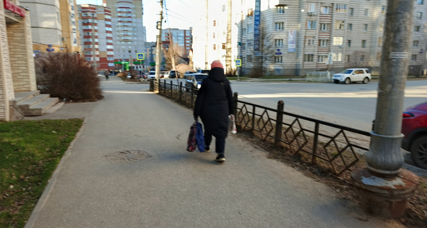 Перестрахование стало единственной сферой в России со средней зарплатой выше 300 тысяч рублей