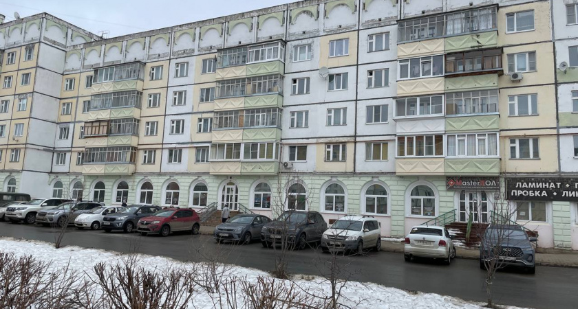 Юрист Тургной Зокиров сообщил, что за уборку по вечерам жителям многоквартирных домов грозит штраф