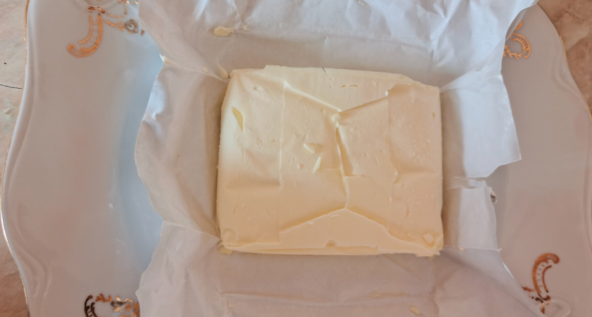 Надоел пальмовый пластилин: Роскачество назвало производителей, которые честно льют сливки в масло — хватайте эти пачки