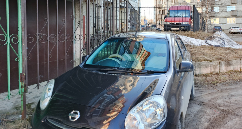 Россиян предупредили о штрафе за блокировку чужой машины на парковке