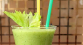 Смузи с сельдереем и яблоком - прекрасный напиток для завтрака