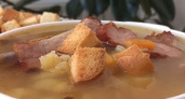 Невероятно вкусный гороховый суп с копчеными ребрышками