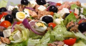 Рецепт вкусного салата с консервированным тунцом и овощами