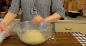 Как научиться готовить вкусное тесто на сметане для пирожков