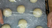 Как научиться готовить вкусные булочки из дрожжевого теста в духовке