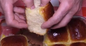 Как научиться готовить вкусные булочки на кефире в духовке на дрожжах