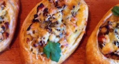 Лодочки из слоеного теста с курицей и картофелем - очень вкусно