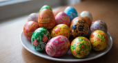 Готовимся к Пасхе: 5 натуральных красителей для яиц — красиво, безопасно и точно съедобно. Все правила покраски