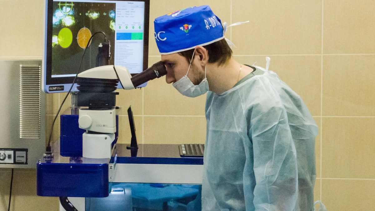 Онколог Максим Котов рассказал об опухолях, которые никак себя не проявляют