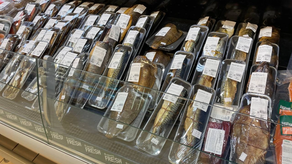 Эксперт Валентин Балашов рассказал, как правильно выбрать рыбные полуфабрикаты в магазине