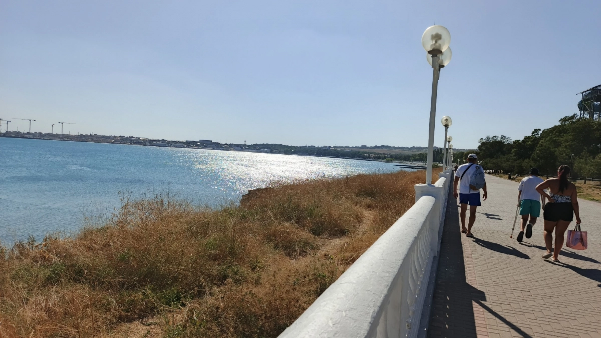 Забытые пляжи Черного моря: куда поехать в мае всего за 70 тысяч на двоих — отпуск за копейки 