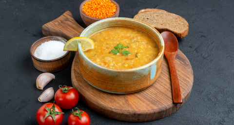 Гороховый суп по-новому: добавила всего 1 «изюминку» — вкус намного пикантнее