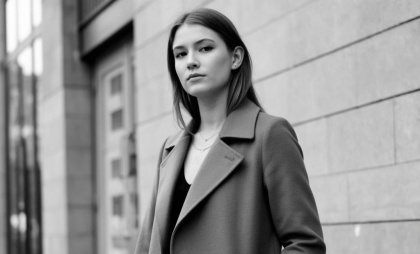 Белые кеды больше не спасут и косуха устала: перебираю гардероб — и нахожу вещи, которые реально работают в 2026